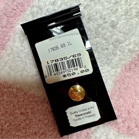 Swarovski Crystal Elephant Brooch - Picture 8 of 8